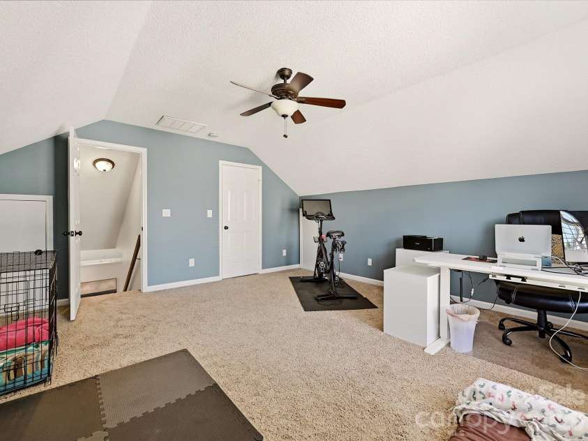6701 Sweetfield Drive, Charlotte, NC 28269.  MLS# CAR4435077, YatesRealty ID 57114. 