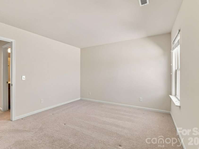349 Harvest Valley Lane, Fort Mill, SC 29715.  MLS# CAR4427763, YatesRealty ID 57116. 