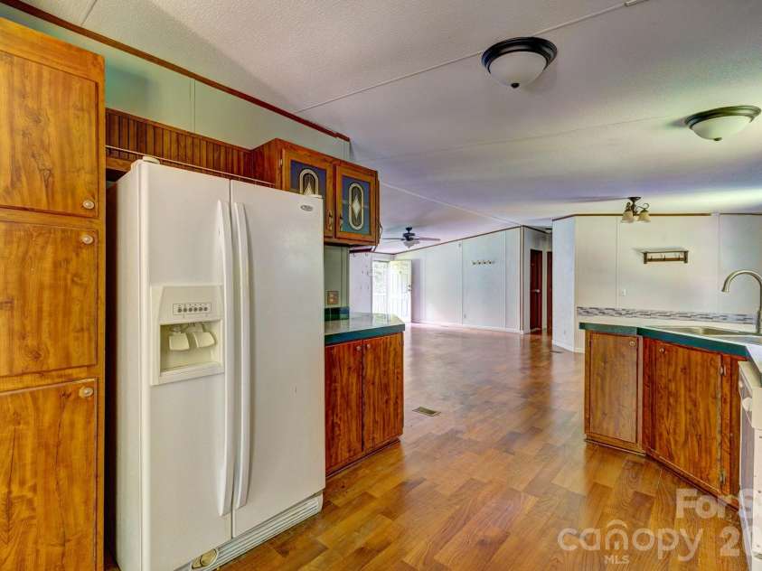 1218 Forest Ridge Drive, Bessemer City, NC 28016.  MLS# CAR4428497, YatesRealty ID 57119. 