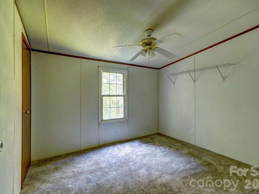 1218 Forest Ridge Drive, Bessemer City, NC 28016.  MLS# CAR4428497, YatesRealty ID 57119. 