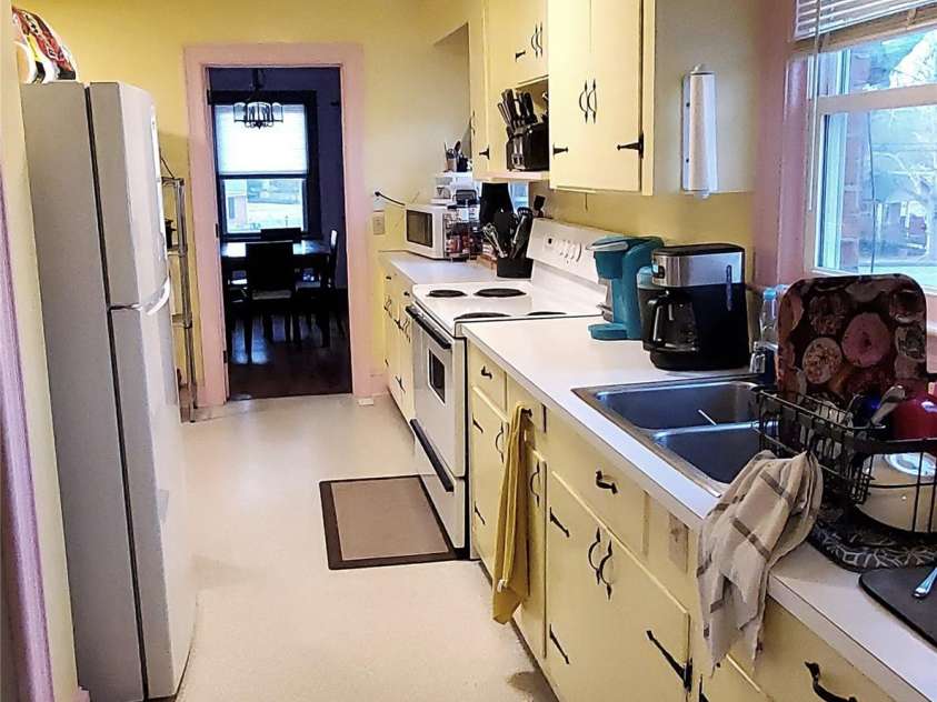 308 Hawthorne Street, Mount Holly, NC 28120.  MLS# CAR4216489, YatesRealty ID 5712. 