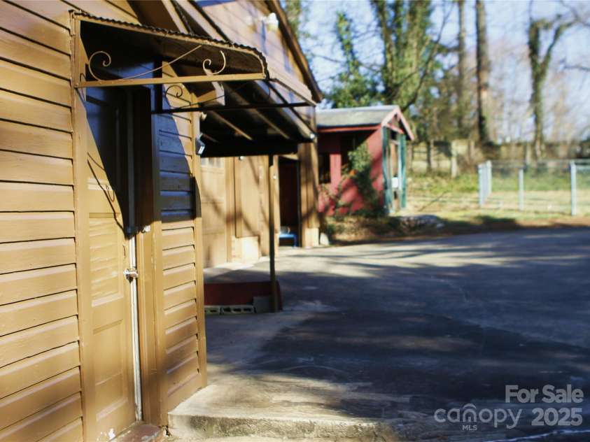 308 Hawthorne Street, Mount Holly, NC 28120.  MLS# CAR4216489, YatesRealty ID 5712. 