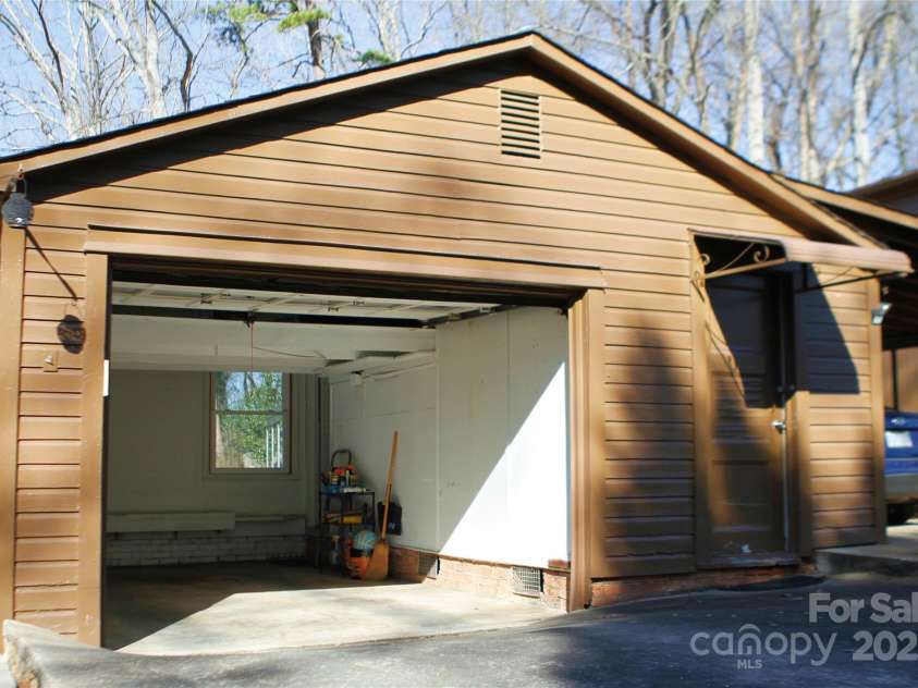 308 Hawthorne Street, Mount Holly, NC 28120.  MLS# CAR4216489, YatesRealty ID 5712. 