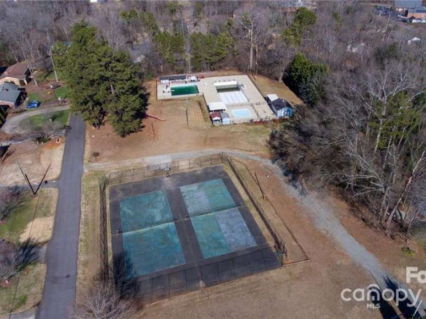 308 Hawthorne Street, Mount Holly, NC 28120.  MLS# CAR4216489, YatesRealty ID 5712. Mt Holly Swim & Raquet