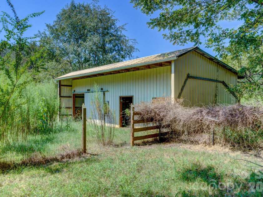 1705 St Marks Church Road, Cherryville, NC 28021.  MLS# CAR4428501, YatesRealty ID 57123. 