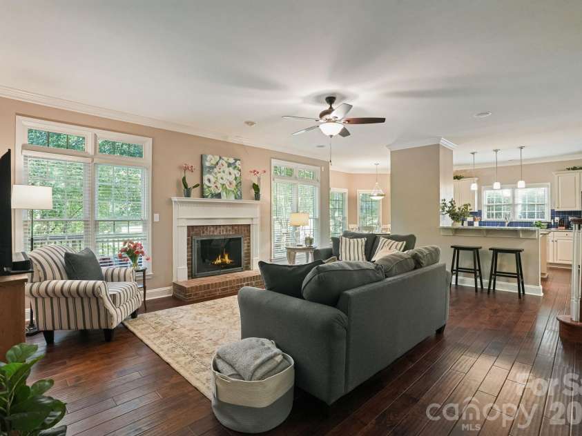 16131 Cranleigh Drive, Huntersville, NC 28078.  MLS# CAR4434054, YatesRealty ID 57124. 
