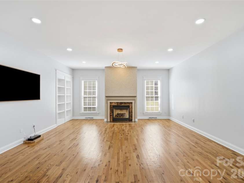 882 Promenade Way, Fort Mill, SC 29708.  MLS# CAR4434963, YatesRealty ID 57125. 