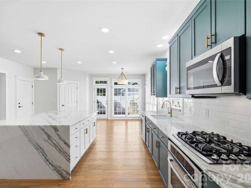 882 Promenade Way, Fort Mill, SC 29708.  MLS# CAR4434963, YatesRealty ID 57125. 