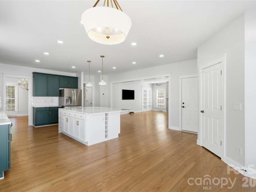 882 Promenade Way, Fort Mill, SC 29708.  MLS# CAR4434963, YatesRealty ID 57125. 