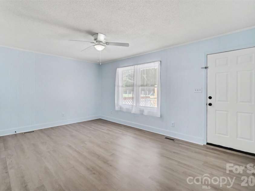 1369 C E Stewart Road, Clover, SC 29710.  MLS# CAR4434467, YatesRealty ID 57126. 