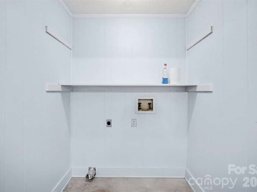 1369 C E Stewart Road, Clover, SC 29710.  MLS# CAR4434467, YatesRealty ID 57126. 