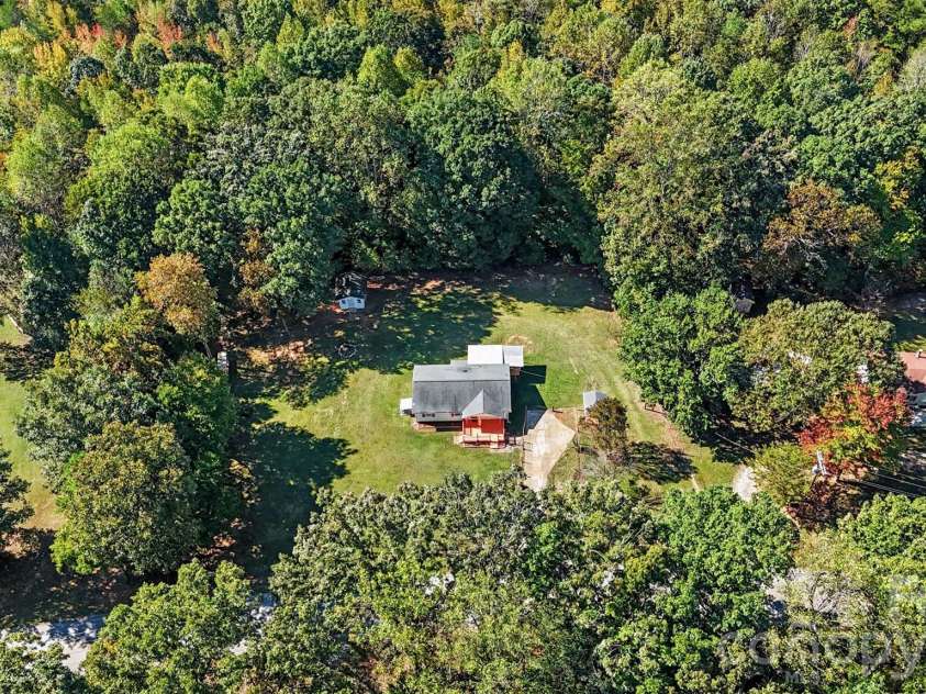 1369 C E Stewart Road, Clover, SC 29710.  MLS# CAR4434467, YatesRealty ID 57126. 