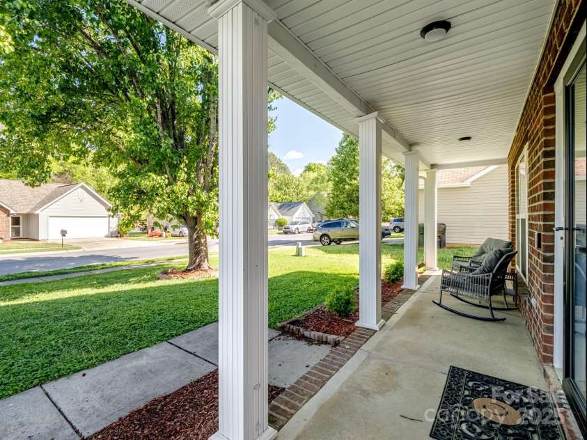 4665 Madeline Drive, Rock Hill, SC 29732.  MLS# CAR4245010, YatesRealty ID 5713. Front Porch