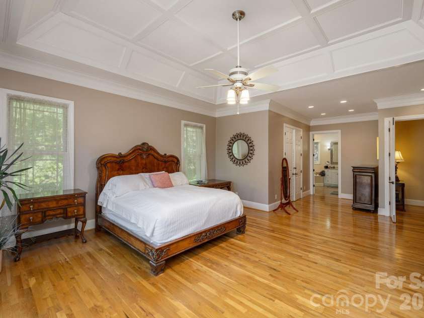 111 Cub Run, Flat Rock, NC 28739.  MLS# CAR4433352, YatesRealty ID 57131. 