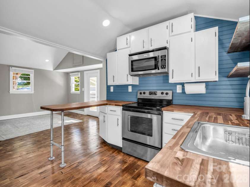 51 Shepherd Street, Tryon, NC 28782.  MLS# CAR4434123, YatesRealty ID 57136. New appliances