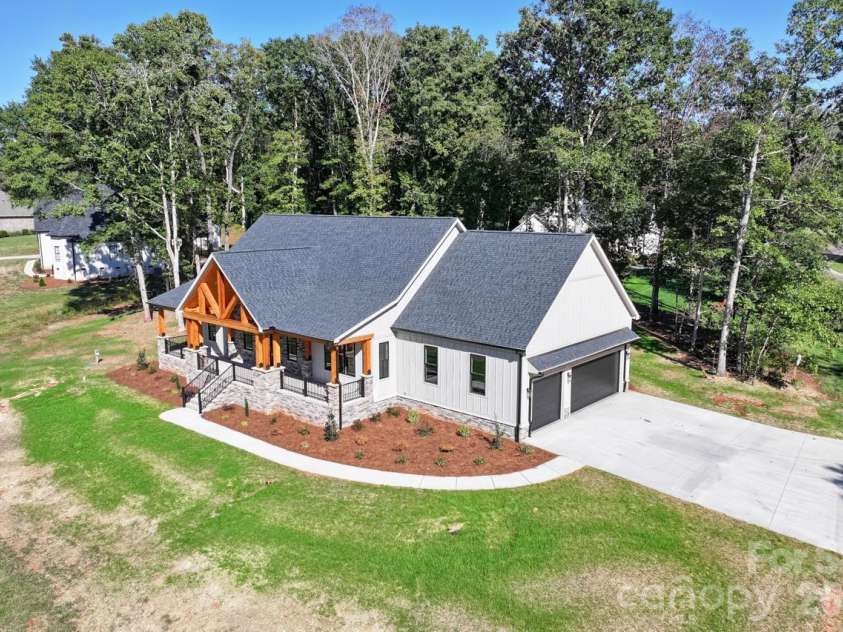 1922 Clay Hill Lane, Lincolnton, NC 28092.  MLS# CAR4434482, YatesRealty ID 57138. 