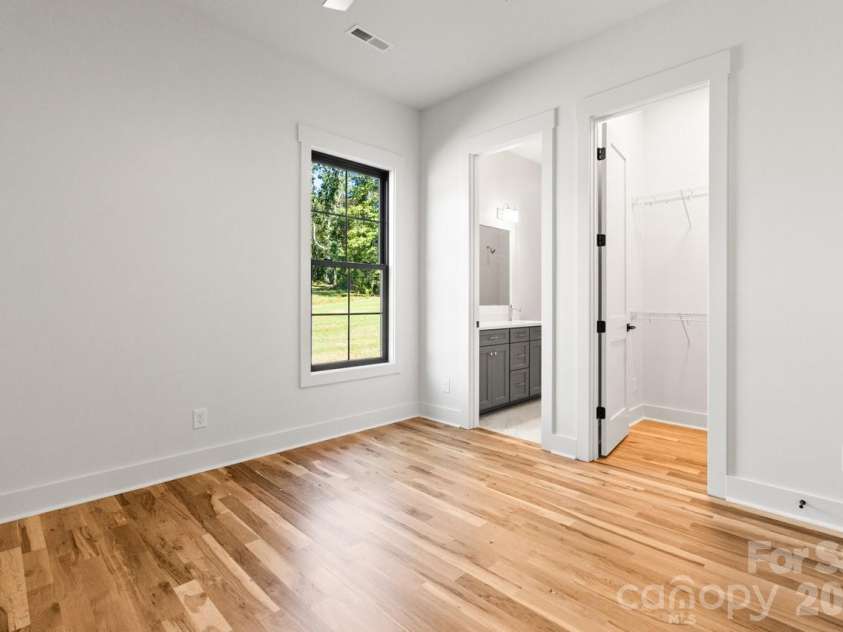 1922 Clay Hill Lane, Lincolnton, NC 28092.  MLS# CAR4434482, YatesRealty ID 57138. 
