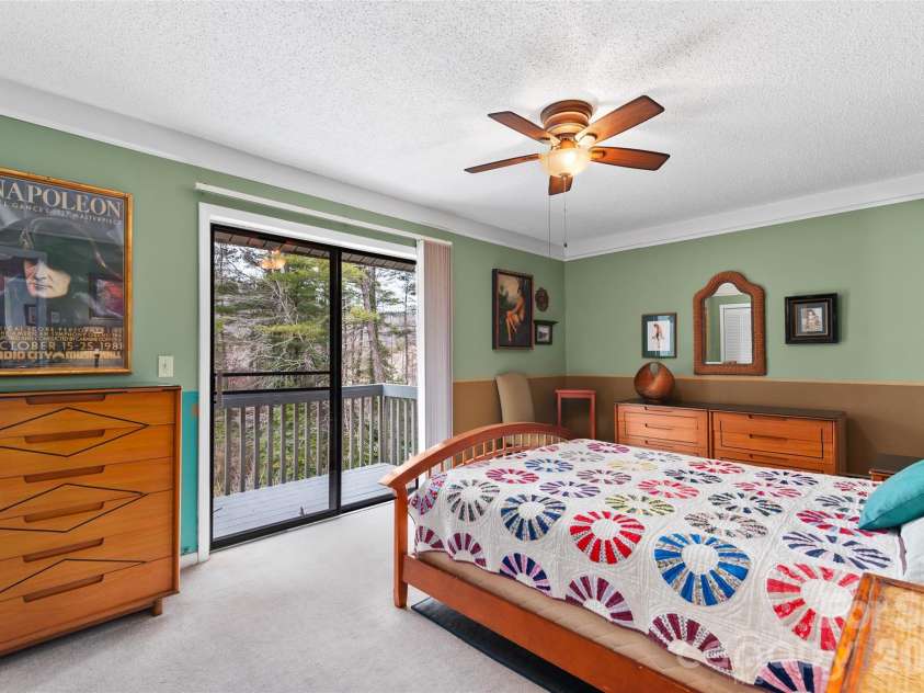 125 Winchester Drive, Waynesville, NC 28785.  MLS# CAR4359841, YatesRealty ID 5714. 