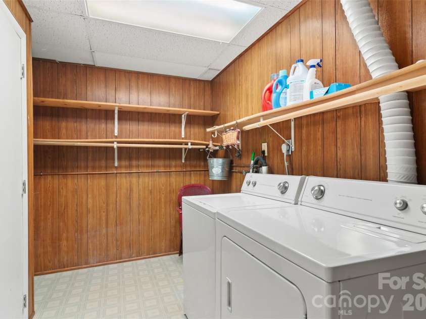 125 Winchester Drive, Waynesville, NC 28785.  MLS# CAR4359841, YatesRealty ID 5714. 