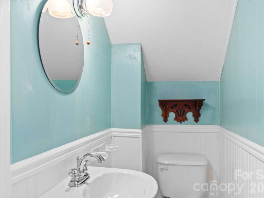 125 Winchester Drive, Waynesville, NC 28785.  MLS# CAR4359841, YatesRealty ID 5714. 