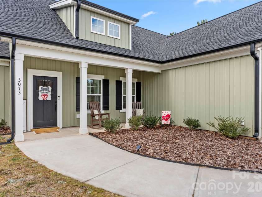 3073 Meadowcrest Drive, Clover, SC 29710.  MLS# CAR4345554, YatesRealty ID 5714. 