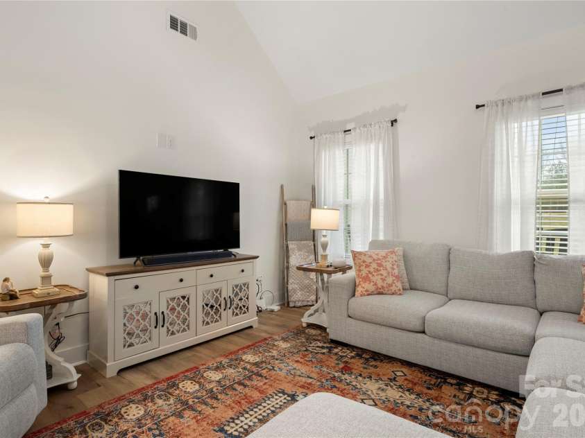 3073 Meadowcrest Drive, Clover, SC 29710.  MLS# CAR4345554, YatesRealty ID 5714. 