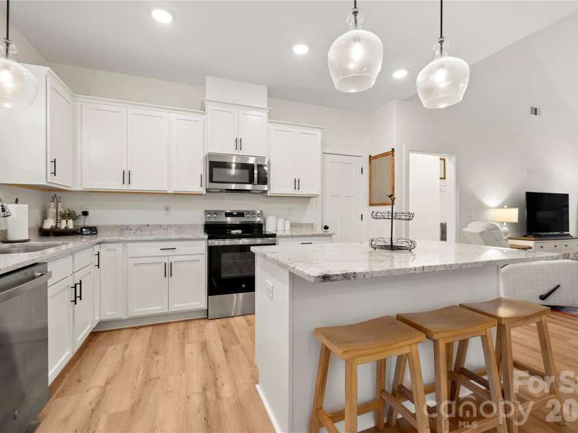 3073 Meadowcrest Drive, Clover, SC 29710.  MLS# CAR4345554, YatesRealty ID 5714. 