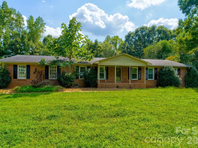 205 Forest Dellinger Road, Bessemer City, NC 28016.  MLS# CAR4428495, YatesRealty ID 57140. 