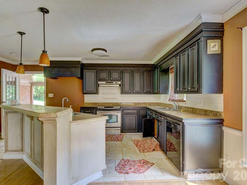 205 Forest Dellinger Road, Bessemer City, NC 28016.  MLS# CAR4428495, YatesRealty ID 57140. 