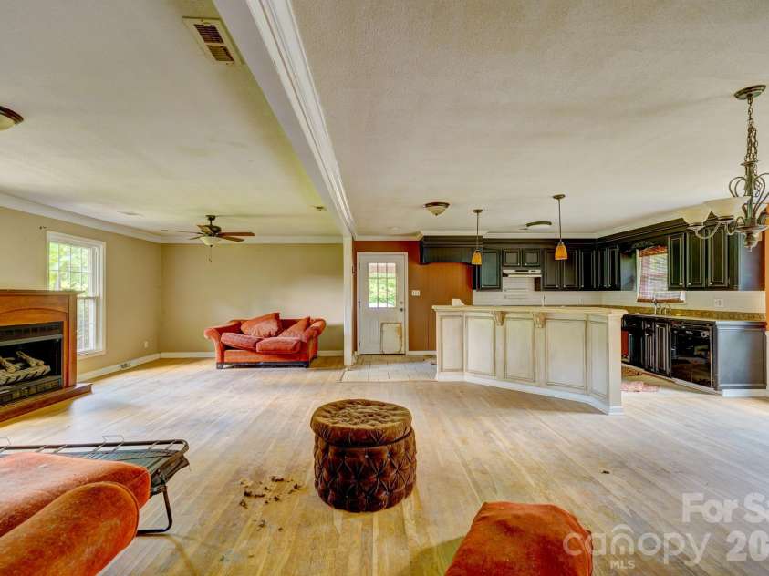 205 Forest Dellinger Road, Bessemer City, NC 28016.  MLS# CAR4428495, YatesRealty ID 57140. 