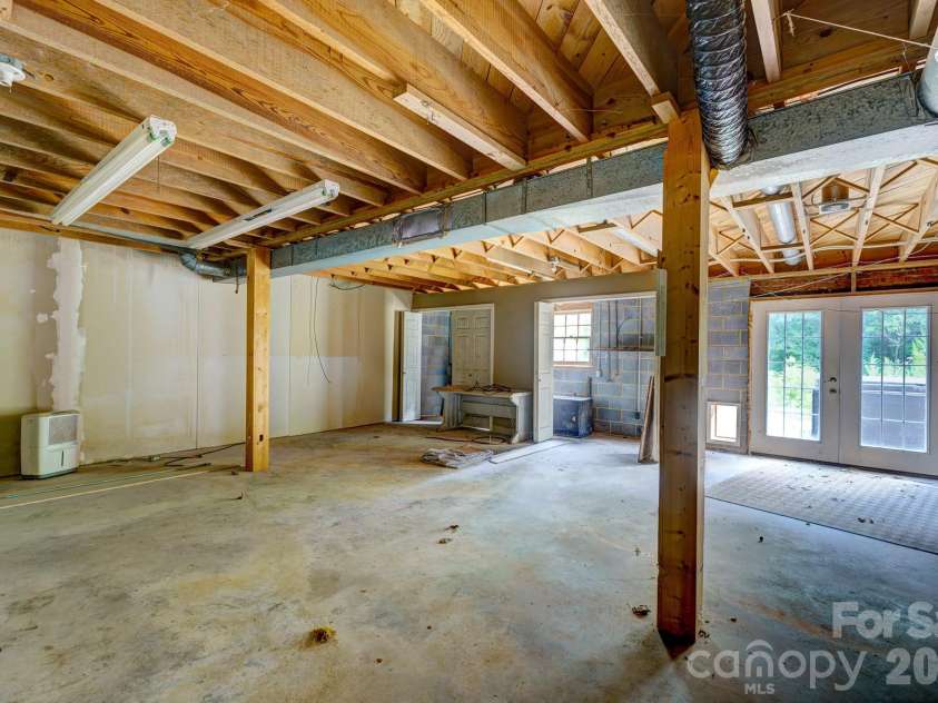 205 Forest Dellinger Road, Bessemer City, NC 28016.  MLS# CAR4428495, YatesRealty ID 57140. 