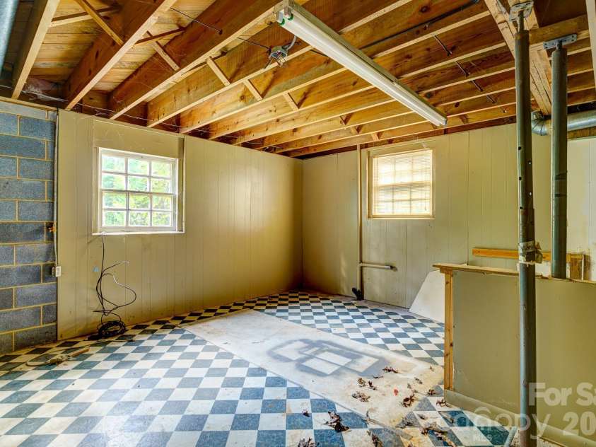 205 Forest Dellinger Road, Bessemer City, NC 28016.  MLS# CAR4428495, YatesRealty ID 57140. 