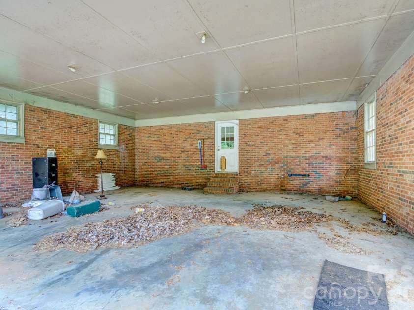 205 Forest Dellinger Road, Bessemer City, NC 28016.  MLS# CAR4428495, YatesRealty ID 57140. 