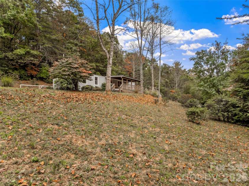 50 Wild Iris Drive, Burnsville, NC 28714.  MLS# CAR4435179, YatesRealty ID 57145. 