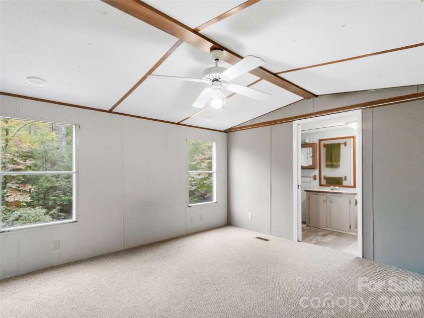 50 Wild Iris Drive, Burnsville, NC 28714.  MLS# CAR4435179, YatesRealty ID 57145. 