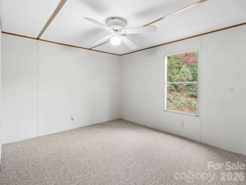50 Wild Iris Drive, Burnsville, NC 28714.  MLS# CAR4435179, YatesRealty ID 57145. 