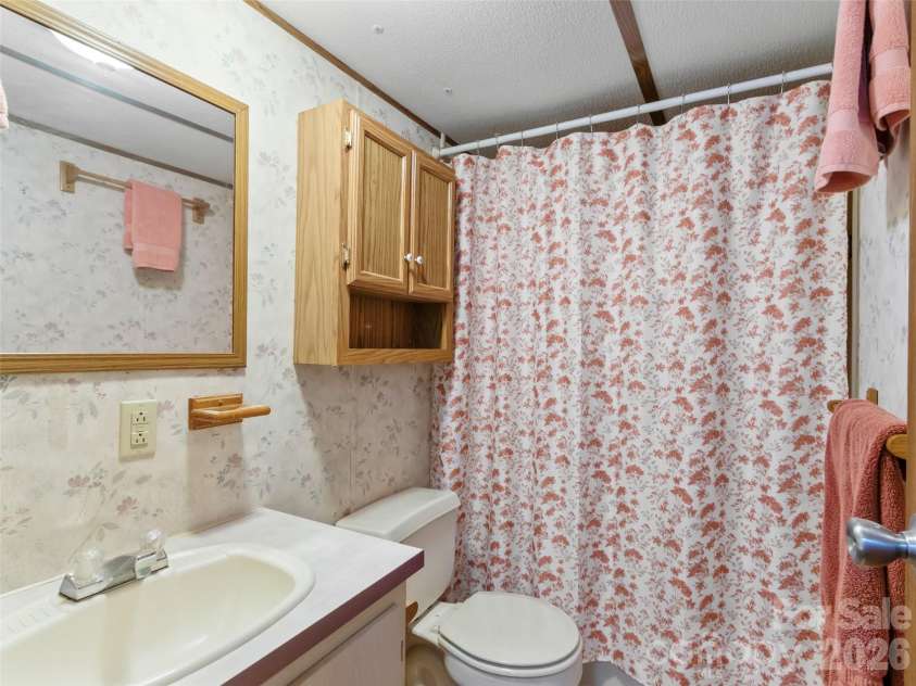 50 Wild Iris Drive, Burnsville, NC 28714.  MLS# CAR4435179, YatesRealty ID 57145. 