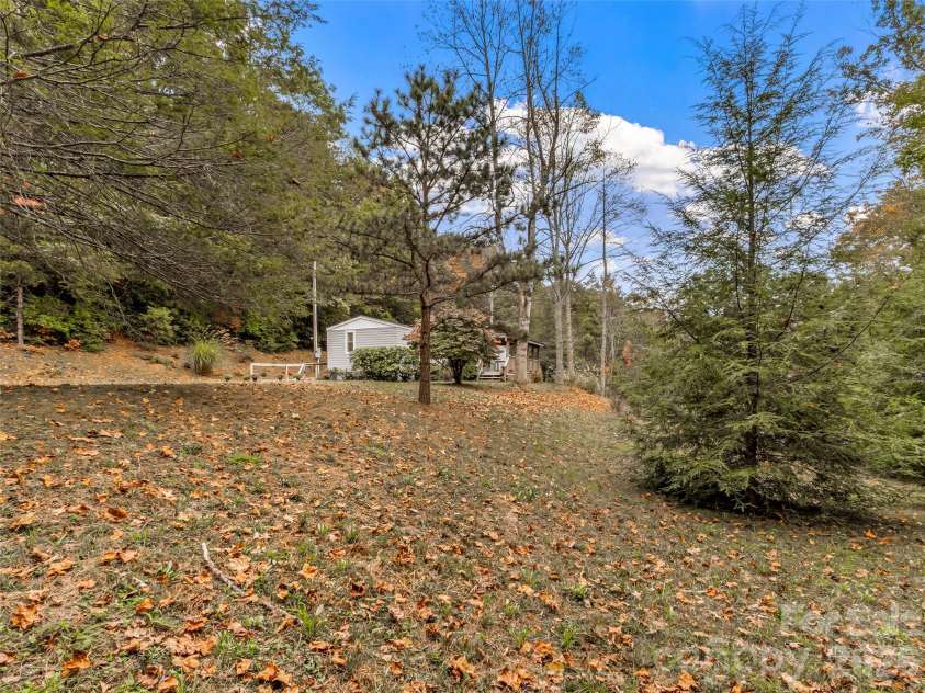 50 Wild Iris Drive, Burnsville, NC 28714.  MLS# CAR4435179, YatesRealty ID 57145. 