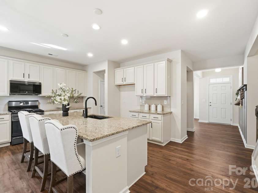 7656 Tanglewood Way, Denver, NC 28037.  MLS# CAR4434758, YatesRealty ID 57146. 