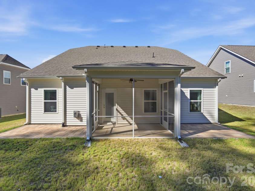 7656 Tanglewood Way, Denver, NC 28037.  MLS# CAR4434758, YatesRealty ID 57146. 