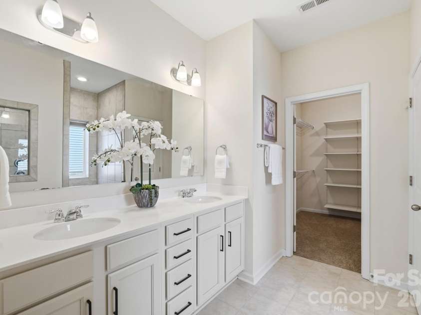 7656 Tanglewood Way, Denver, NC 28037.  MLS# CAR4434758, YatesRealty ID 57146. Primary Bathroom with dual vanity