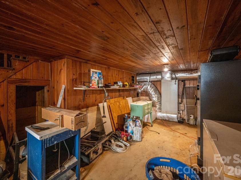 407 3rd Avenue, Hickory, NC 28602.  MLS# CAR4435465, YatesRealty ID 57147. Cellar