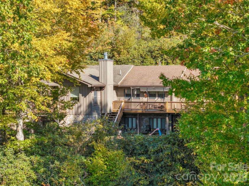 573 Watauga Street, Newland, NC 28657.  MLS# CAR4435246, YatesRealty ID 57148. 
