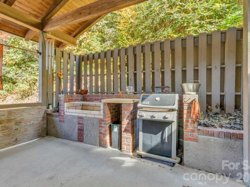 573 Watauga Street, Newland, NC 28657.  MLS# CAR4435246, YatesRealty ID 57148. 