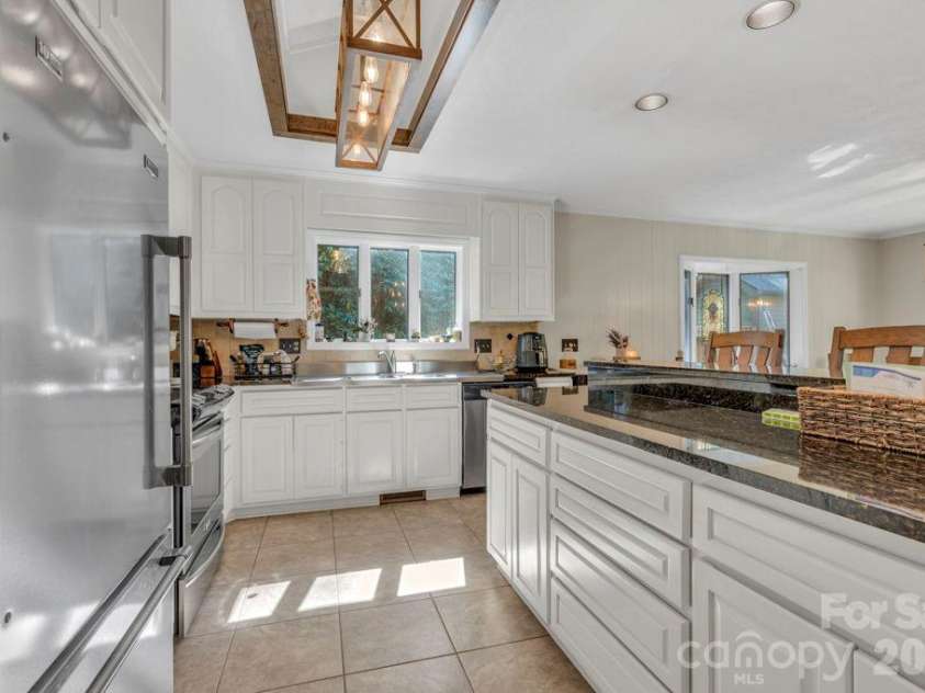 573 Watauga Street, Newland, NC 28657.  MLS# CAR4435246, YatesRealty ID 57148. 