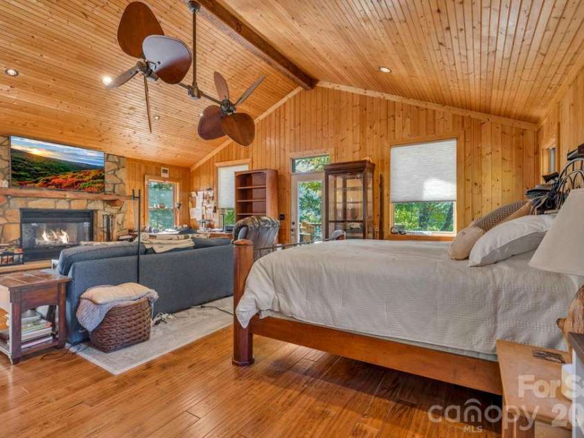 573 Watauga Street, Newland, NC 28657.  MLS# CAR4435246, YatesRealty ID 57148. 