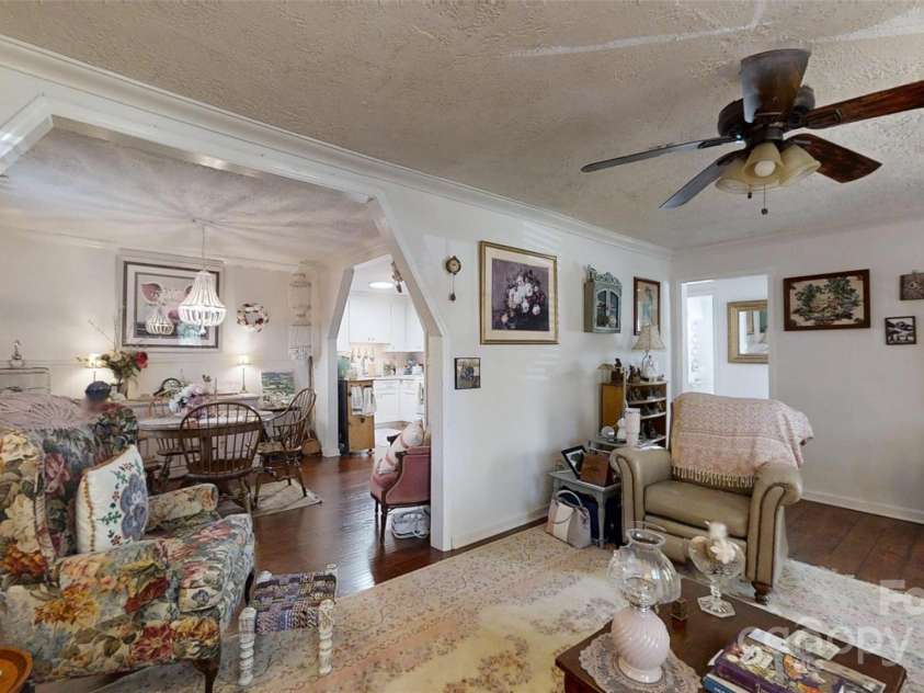 608 Forney Avenue, Lincolnton, NC 28092.  MLS# CAR4242477, YatesRealty ID 5715. 