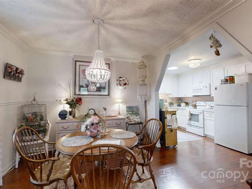 608 Forney Avenue, Lincolnton, NC 28092.  MLS# CAR4242477, YatesRealty ID 5715. 