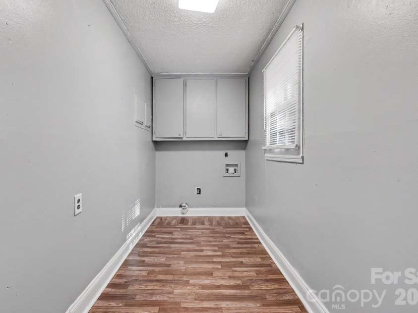 306 Hubbard Street, Lincolnton, NC 28092.  MLS# CAR4435443, YatesRealty ID 57150. 
