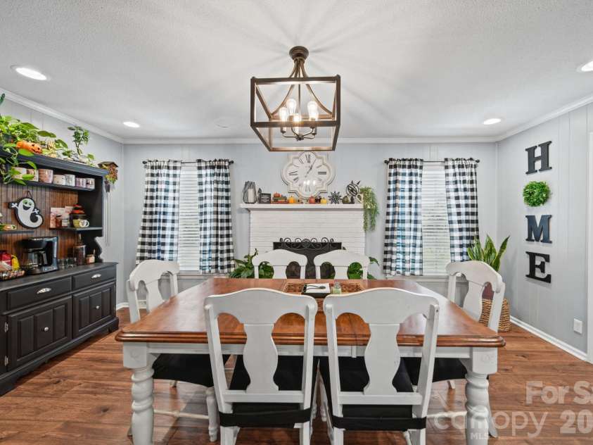 3152 Erskine Drive, Gastonia, NC 28054.  MLS# CAR4435462, YatesRealty ID 57152. 